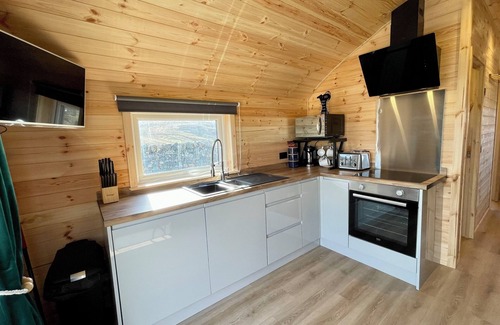 Aird Uig Bed & Breakfast | SEApods Luxury Glamping - Isle of Lewis