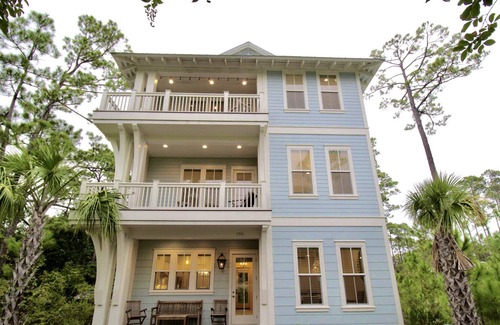 Treetop House | SeaRenity: Treetop/Seacrest 🏖 Pool 🏖 Golf Cart 🏖 PET FRIENDLY 🏖 Sleeps 14