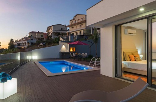 Arco da Calheta House | Searenity Vacation Home I by An Island Apart