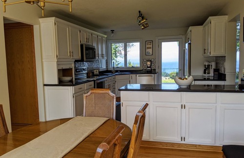 Port Angeles House | SeaRetreat Panoramic - Port Angeles