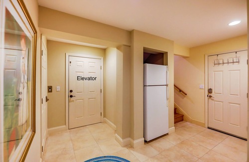 The Dunes House | SeaRose- Gorgeous Sanibel Estate now with dining credit!
