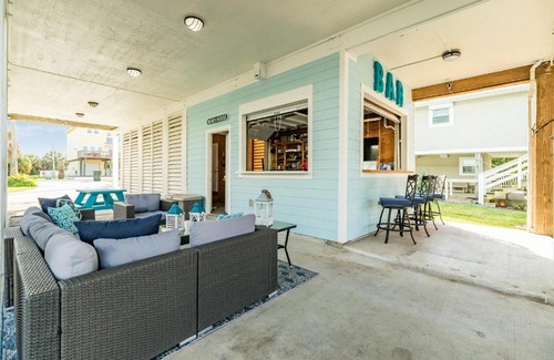 Isla Del Sol House | Seas the Day - Amazing 360 Water Views from Tallest Deck in the Area - Easy Walk to Beach