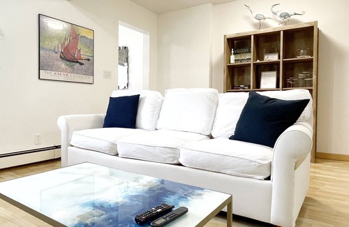 Cove - East Side - Shippan House | Seascape Beach Home
