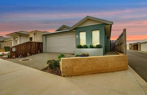 Halls Head House | Seascape Beach House Retreat