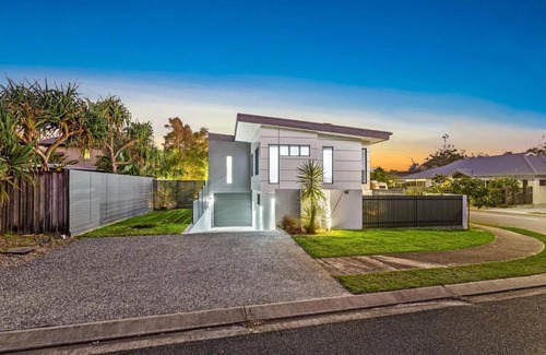 Casuarina House | Seascape Casuarina- Meters to Casuarina Beach