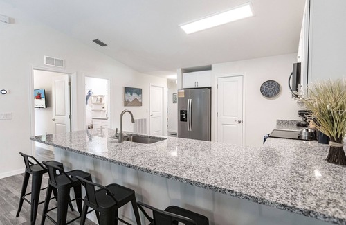 Port Charlotte Apartment | Seascape Duplex: Unit 1980, Heated Pool, New Build