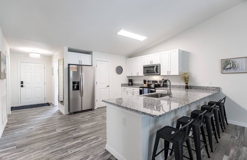 Port Charlotte Apartment | Seascape Duplex: Unit 1980, Heated Pool, New Build