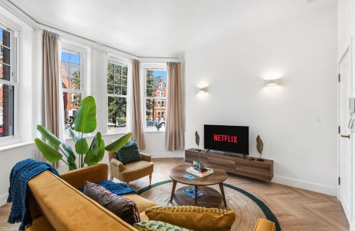 Eastbourne Seafront Apartment | Seascape in Eastbourne