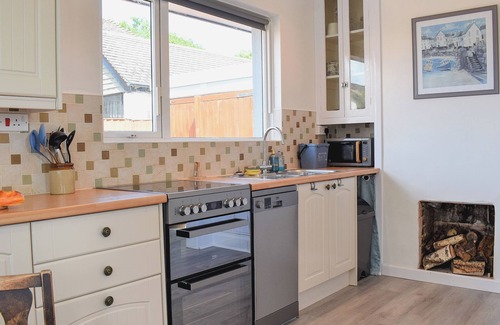Ammanford Cottage | Seascape is a coastal holiday home situated in the seaside resort of Sidmouth.