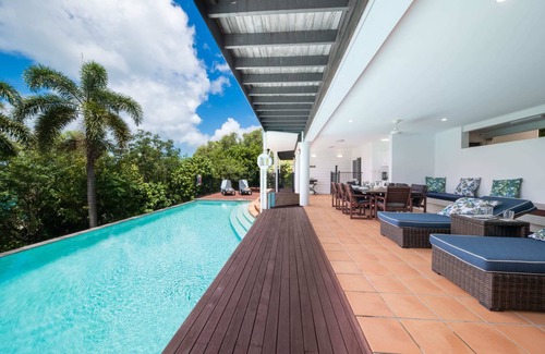 Shute Harbour House | Seascape on Shutehaven - Adults Only