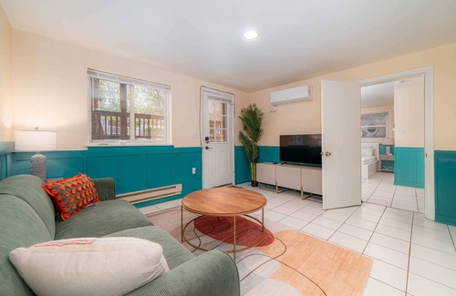 Chic's Beach Apartment | Seascape Studio Suite