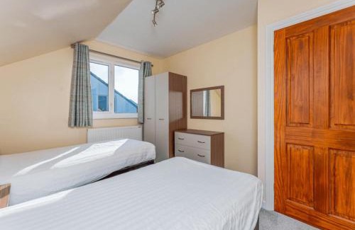 Woolacombe Villa | Seascape Villa 2 at Golden Coast Leisure Park D