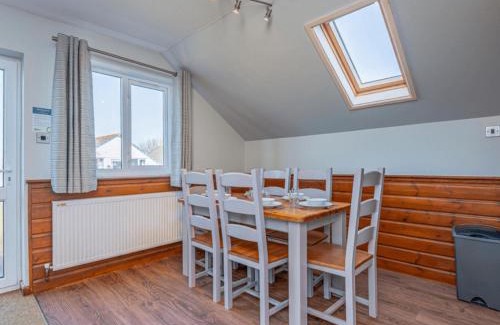 Woolacombe Villa | Seascape Villa 2 at Golden Coast Leisure Park D