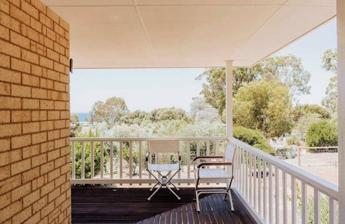 Eagle Bay House | Seascape - Where Coastal Fun and Adventure Meet