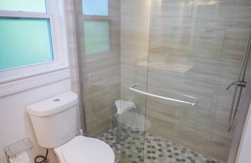 South Venice Apartment | Seashell Room Manasota Delux Villas