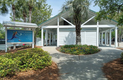 Baytowne Wharf Apartment | Seashell Shuffle at Pilot House