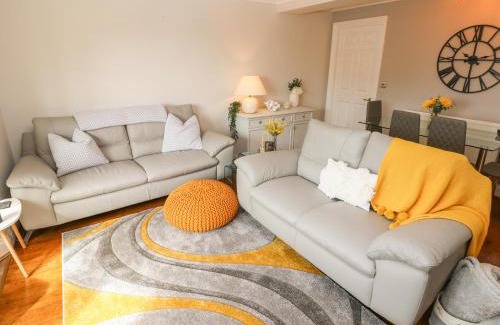 Tenby Apartment | Seashells