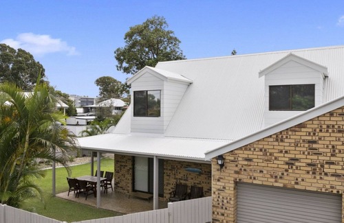 Woorim Apartment | Seashore Sanctuary in Woorim