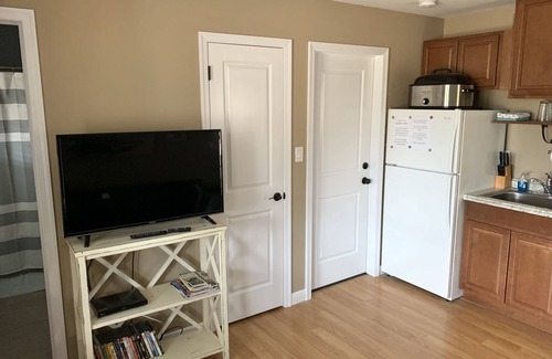 Lower Township Apartment | Seashore Suite just minutes from Cape May beaches.