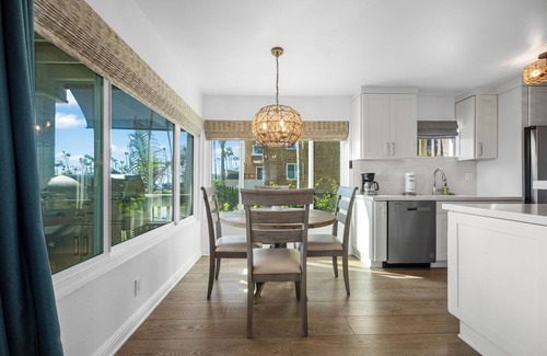 Balboa Peninsula Apartment | Seaside 1 BR Escape on the Iconic Newport Boardwalk