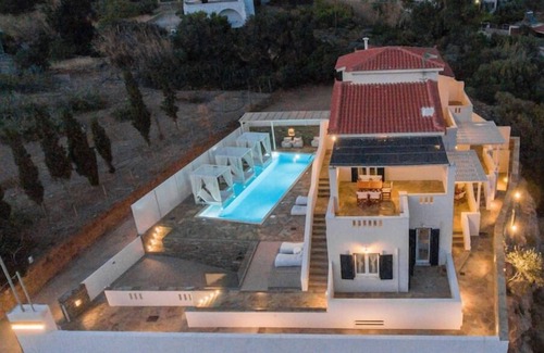 Kipri Apartment | Seaside 2-BDR Luxury Suite #1 Pool & Sea Views