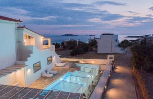 Kipri Apartment | Seaside 2-BDR Luxury Suite #1 Pool & Sea Views