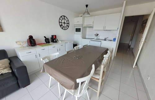 Merlimont-Plage Apartment | Seaside Apartment for 6 with Terrace in Central Merlimont