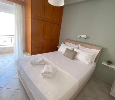 Dorida Apartment | Seaside Apartment in Glyfada-Trizonia