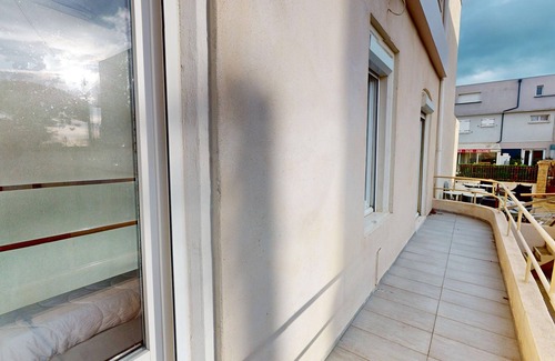 La Tamarissiere Apartment | Seaside Apartment in Agde - 4 pers, 2 bedrooms with parking