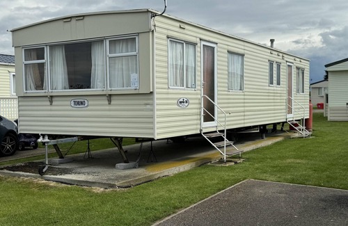 Leysdown-on-Sea House | Seaside Bliss Retreat in heart of Isle of Sheppy