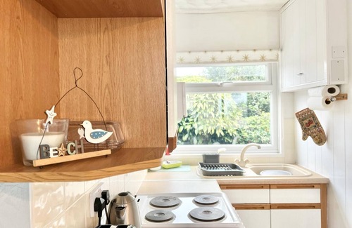 Mumbles House | Seaside Chalet near Bracelet Bay | Pass The Keys