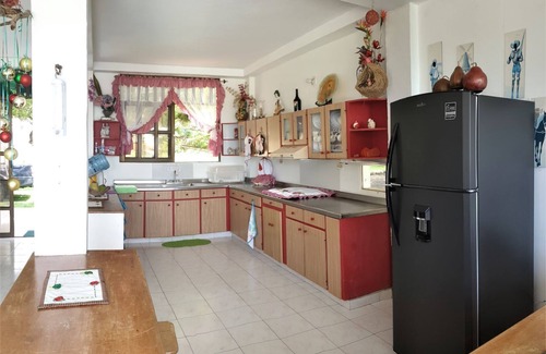 Puerto Escondido House | Seaside cottage with pool and private beach