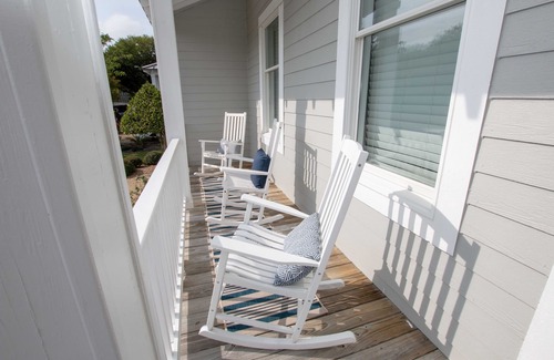 Corolla Cottage | Seaside Cottage OBX; 4 bedroom, 3 bath, private pool, hot tub, & pet friendly!