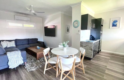 Port Macquarie Apartment | Seaside Escape - AVAILABLE WEEK 1 NSW SCHOOL HOLIDAYS -Create Family Memories