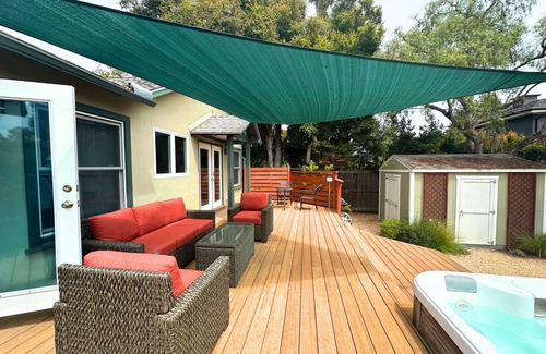 West Mesa House | Seaside Escape in amazing SB with Hot Tub - Pet Friendly!