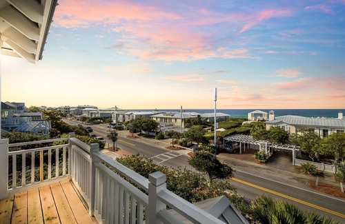 Seaside Cottage | SEASIDE - Fall Available! 1 BR Cottage 75 feet from beach access