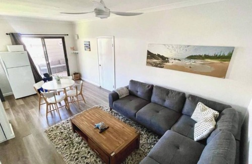 Port Macquarie House | Seaside Family Memories - 2 Kitchens