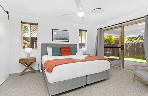 Anna Bay House | Seaside Family Oasis - 400m to the beach