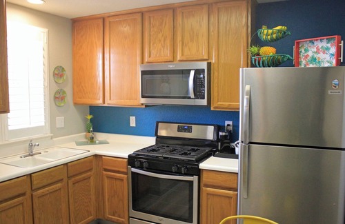 Oceano Condo | Seaside Flamingo Retreat - Pacific Plaza #605 Oceano