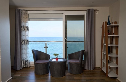 Algiers Apartment | Seaside, foot in the waternCapcax residence 3