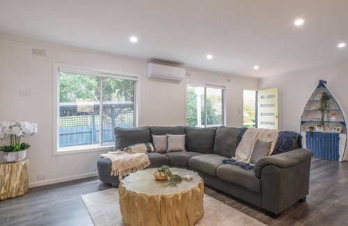 Dromana House | Seaside Haven Cottage