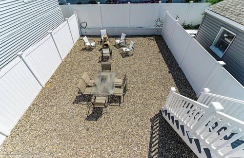 Seaside Heights House | Seaside Heights getaway two blocks from the beach!