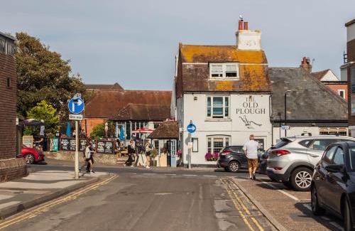 Seaford House | Seaside Hideaway By Airpremier