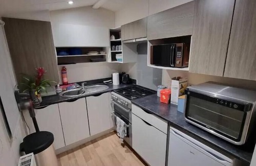 Morecambe Cabin | Seaside Holiday Park 4-Bed Caravan in Heysham