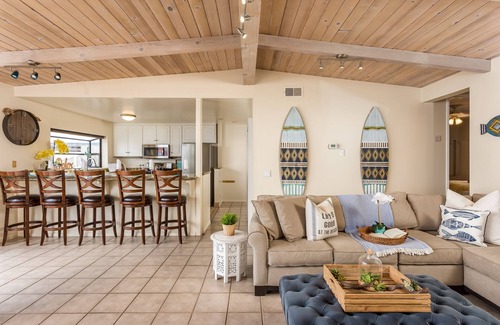 Leucadia House | Seaside Luxury Duplex with Putting Green E950-0
