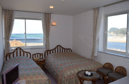 Nishina House | Seaside Resort Pension Surfrider