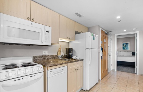 Crescent Beach Hotel | Seaside Resort