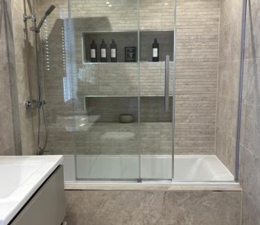 Liverpool City Centre Apartment | Seaside Retreat Luxury Apartment