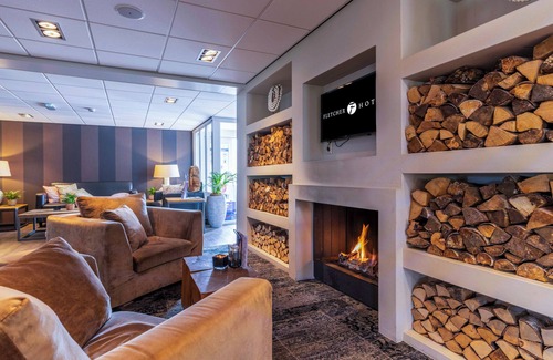 Westkapelle Hotel | Seaside Retreat: Pool, Beach Access, Kids’ Playground, and Onsite Dining