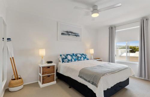 Port Elliot House | Seaside Sanctuary - Port Elliot - Wi-Fi - Family - BYO Linen
